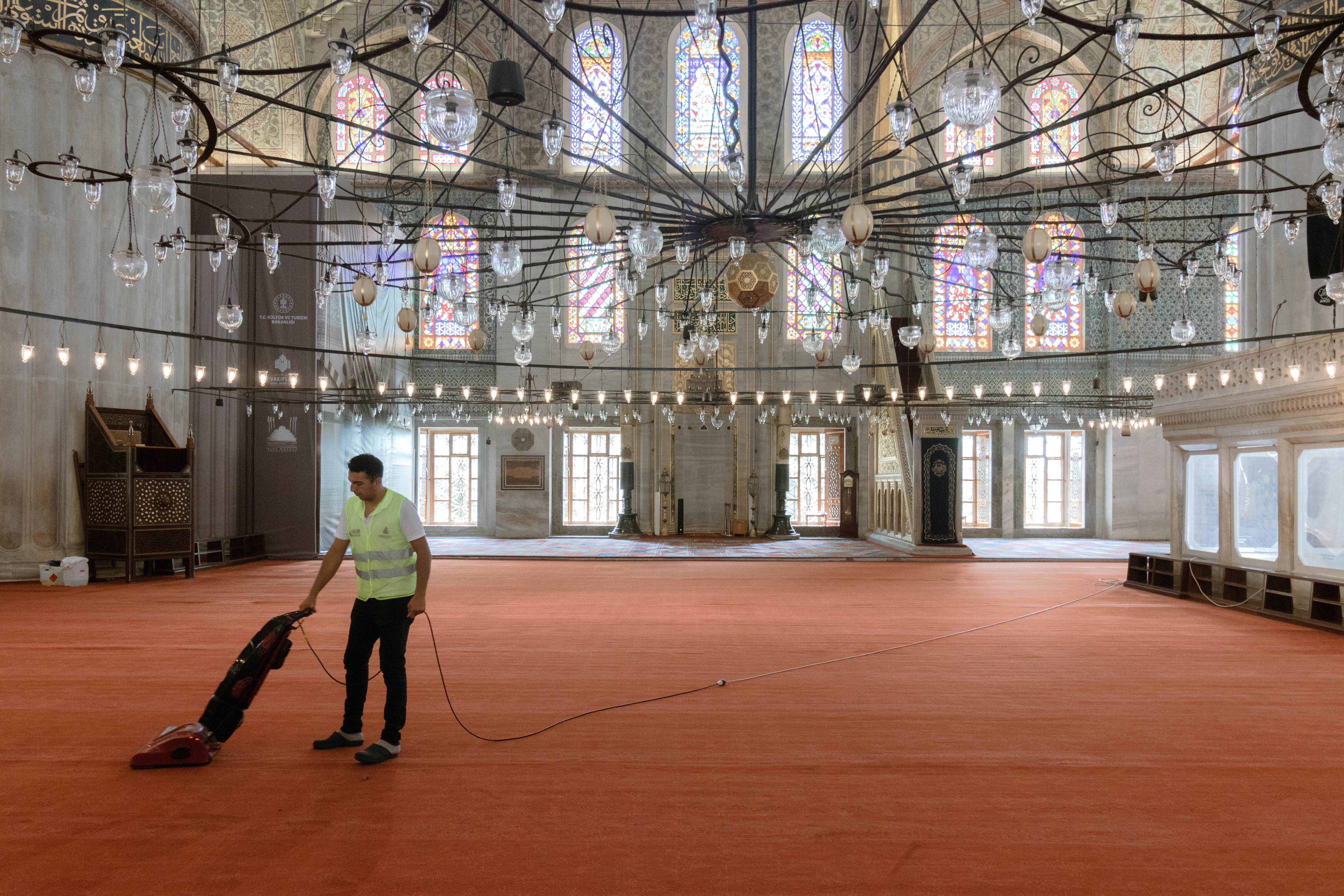 43c dumitrescu-david intre-sacru-si-profan IMG