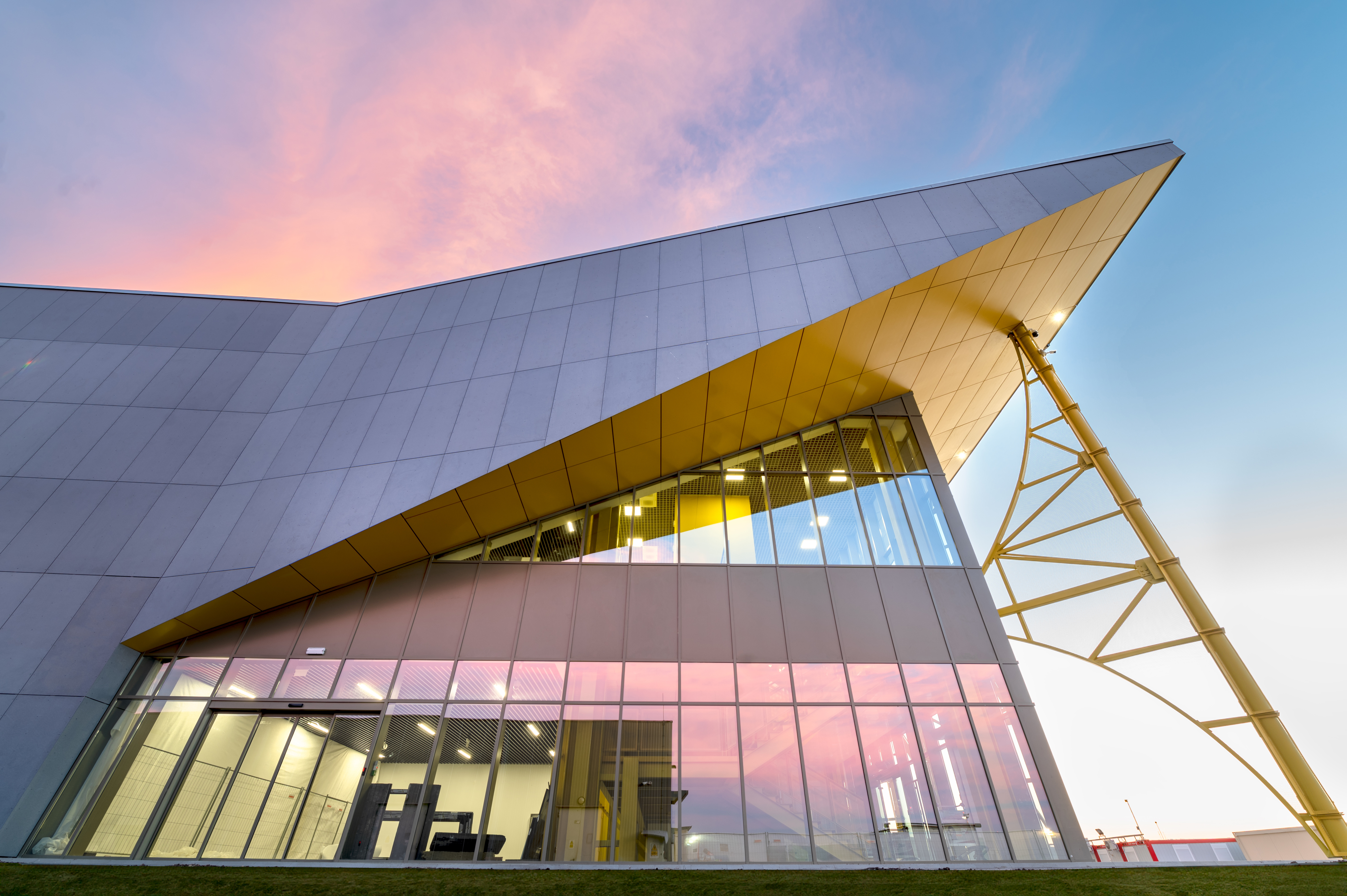 50d sumlea-marius aeroportul-international-avram-iancu-cluj-napoca sumleamarius.com-